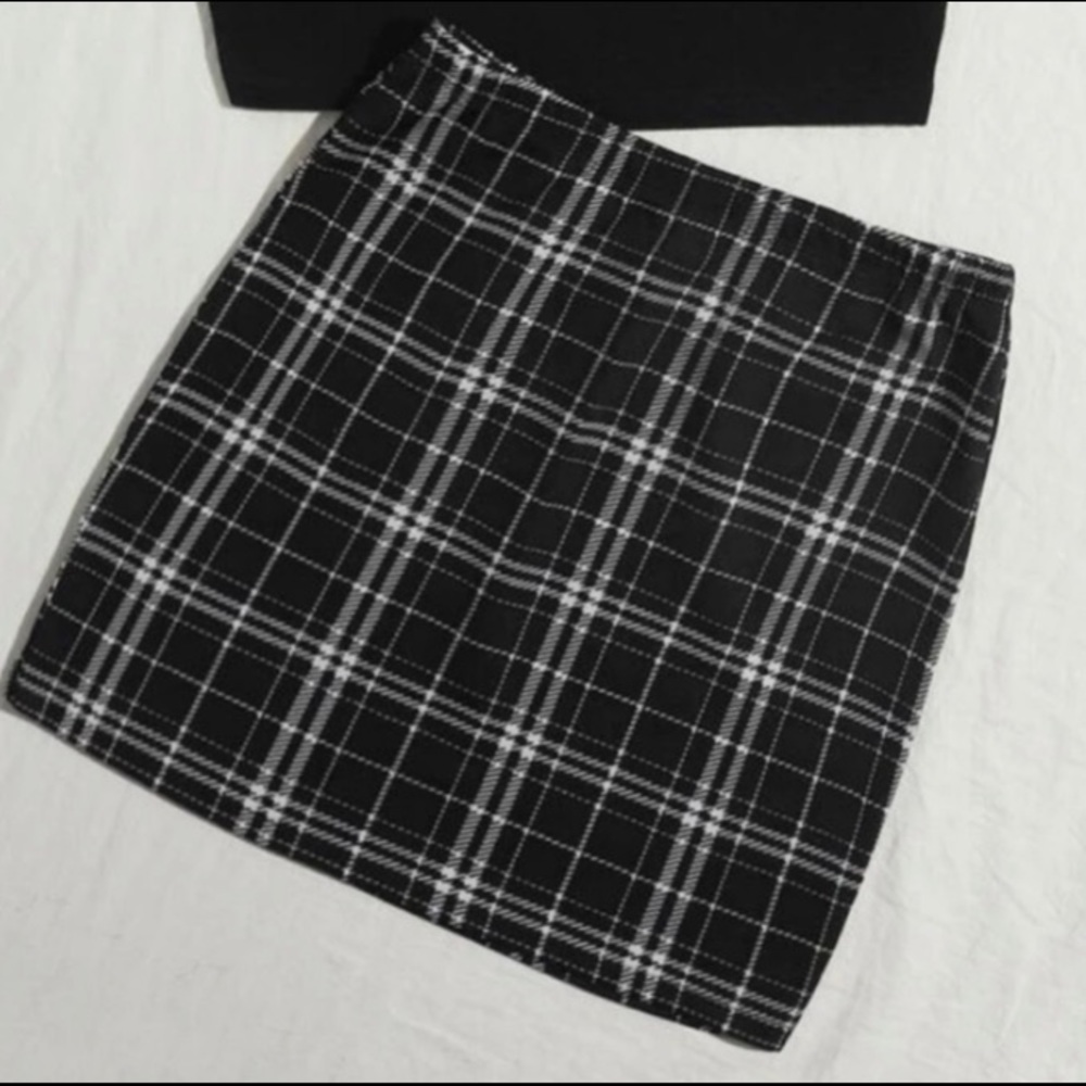 mini skirt